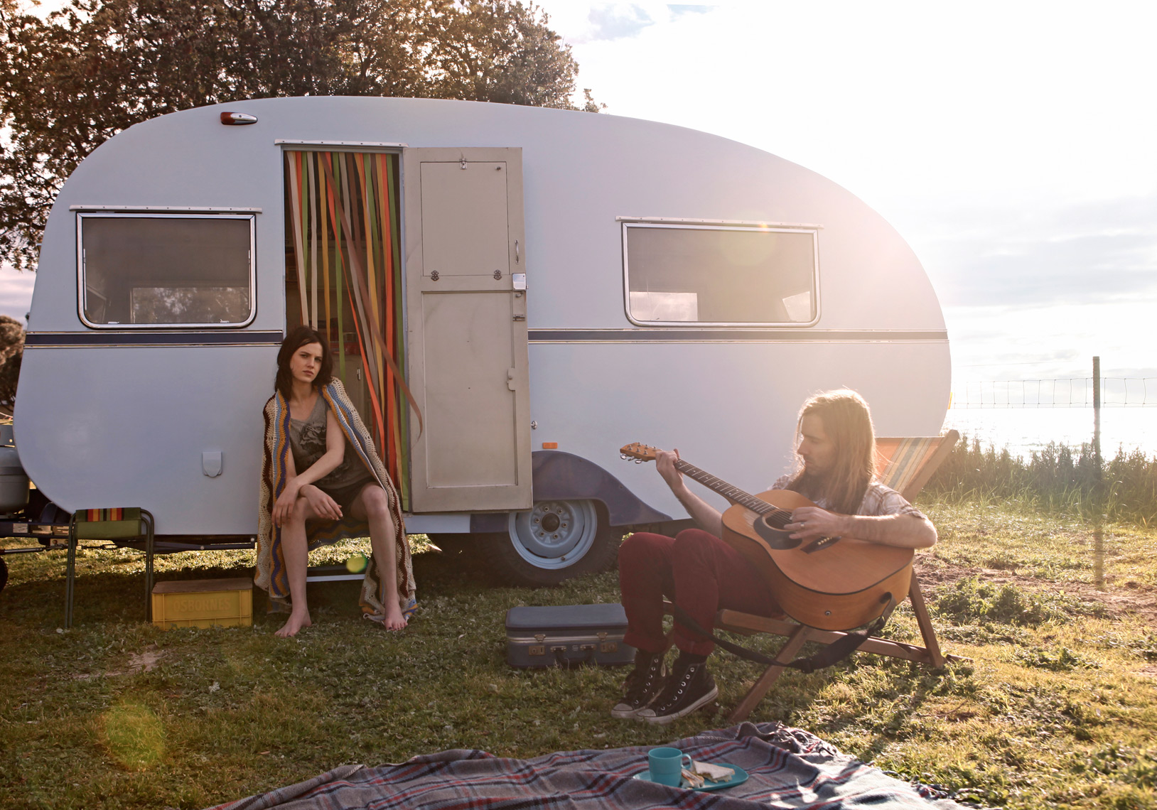 HDinas_Lifestyle_Beach_Caravan_Guitar