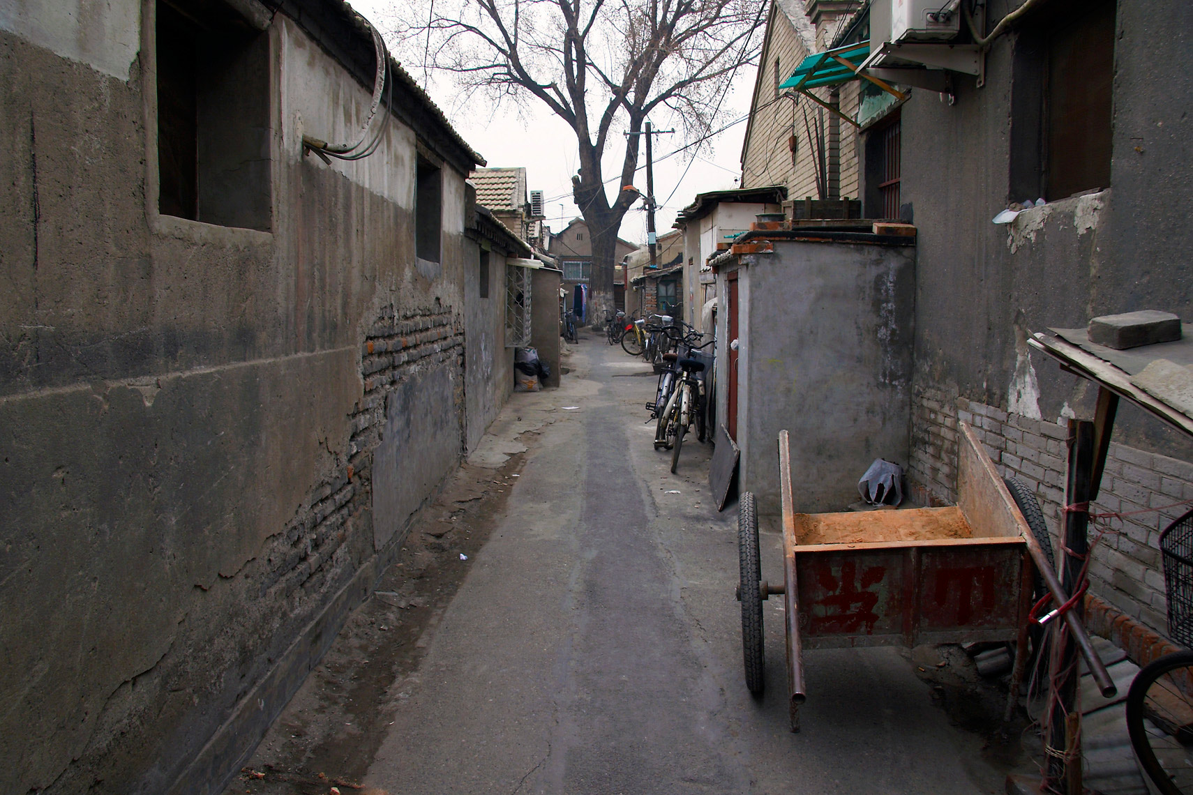 HDinas_Travel_China_AlleyWay.jpg